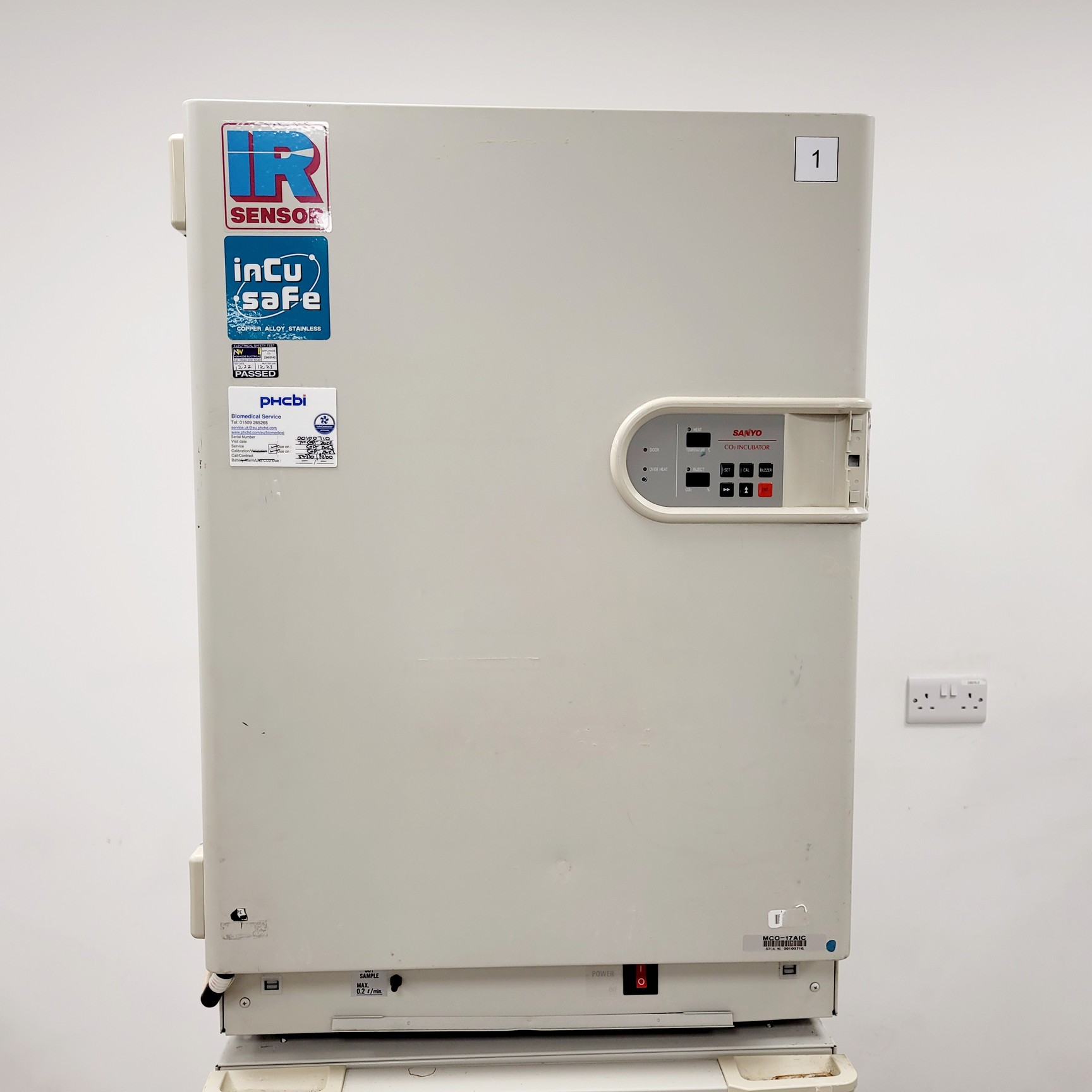 Image of Sanyo CO2 Incubator Double Stack MCO17-AIC/MCO-18AIC Lab