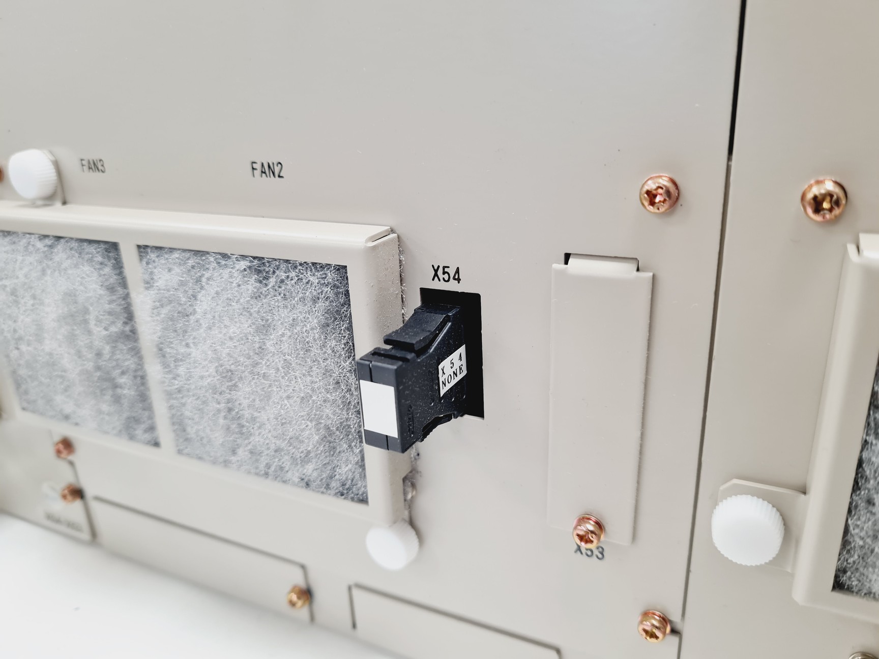 Image of Yaskawa Electrics Motoman YR HP3J-J01 w/ Power Supply & Controller Lab Faulty