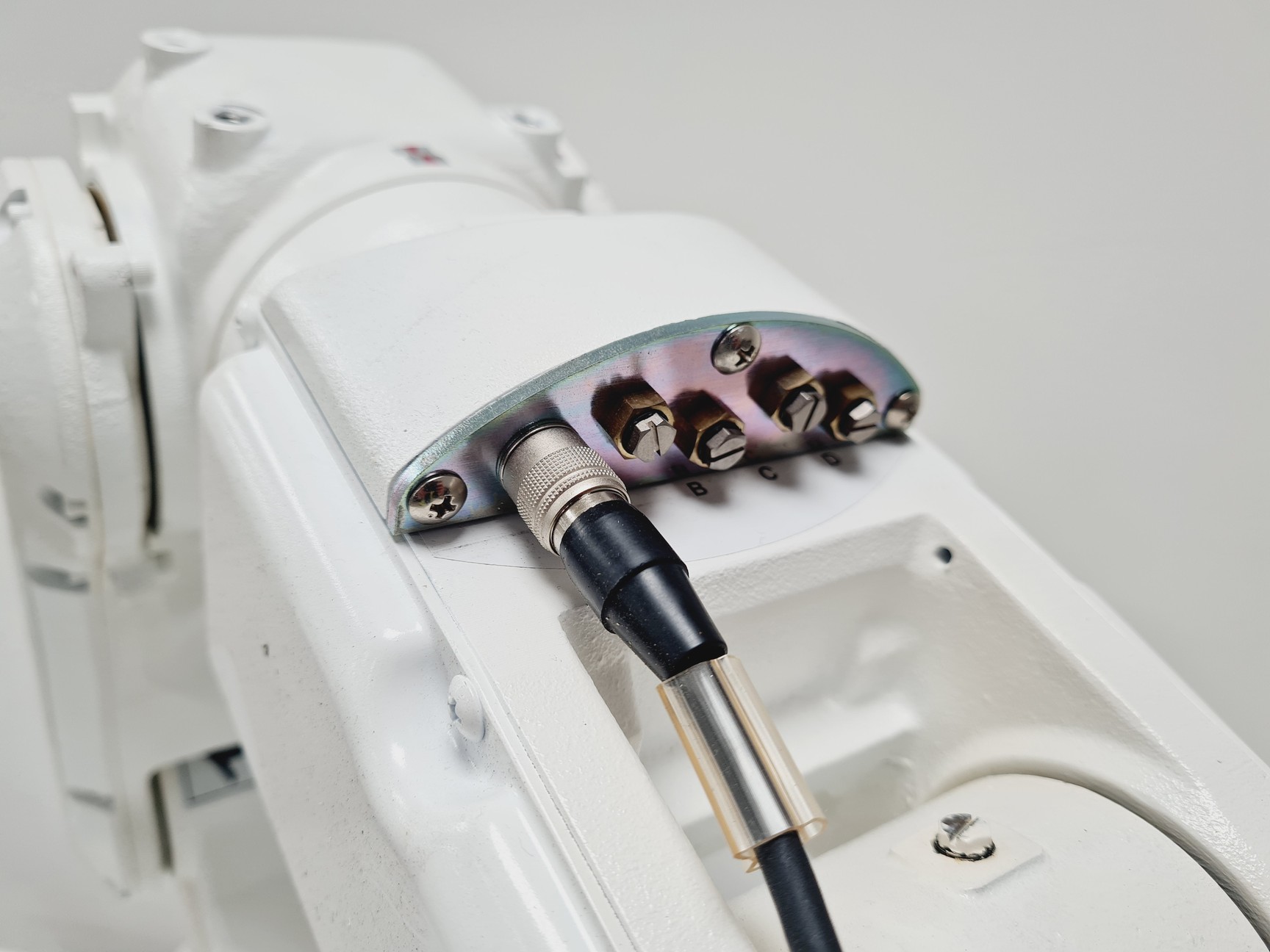 Image of Yaskawa Electrics Motoman YR HP3J-J01 w/ Power Supply & Controller Lab Faulty