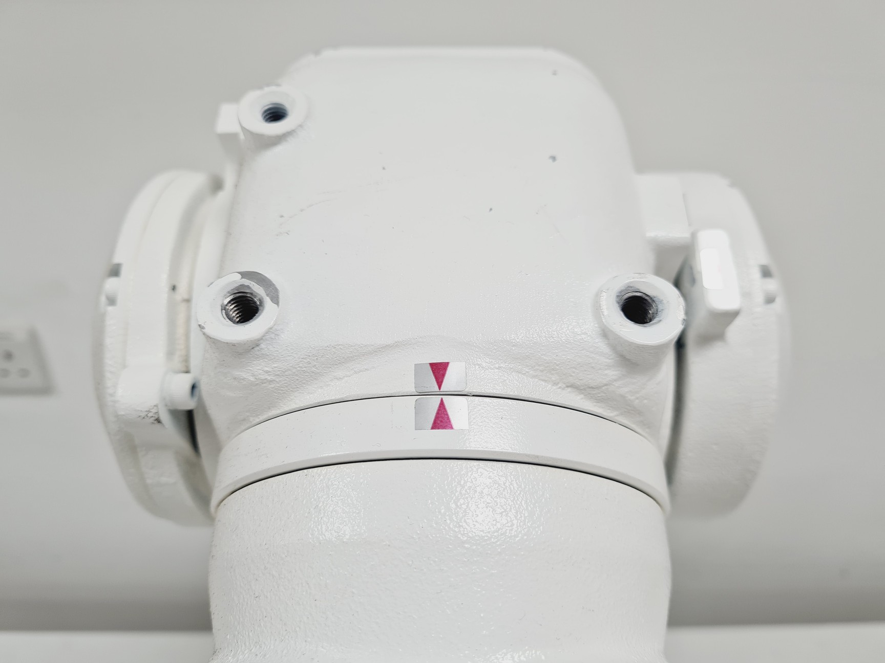 Image of Yaskawa Electrics Motoman YR HP3J-J01 w/ Power Supply & Controller Lab Faulty