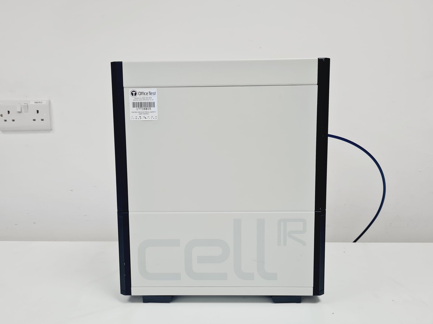 Image of Olympus IX71 Inverted Microscope, Electrophysiology & Imaging System Lab 