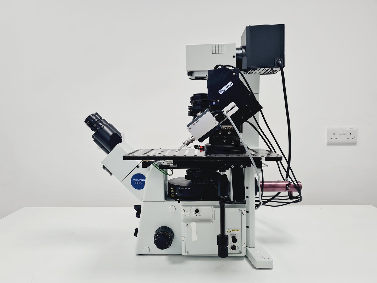 Image of Olympus IX71 Inverted Microscope, Electrophysiology & Imaging System Lab 