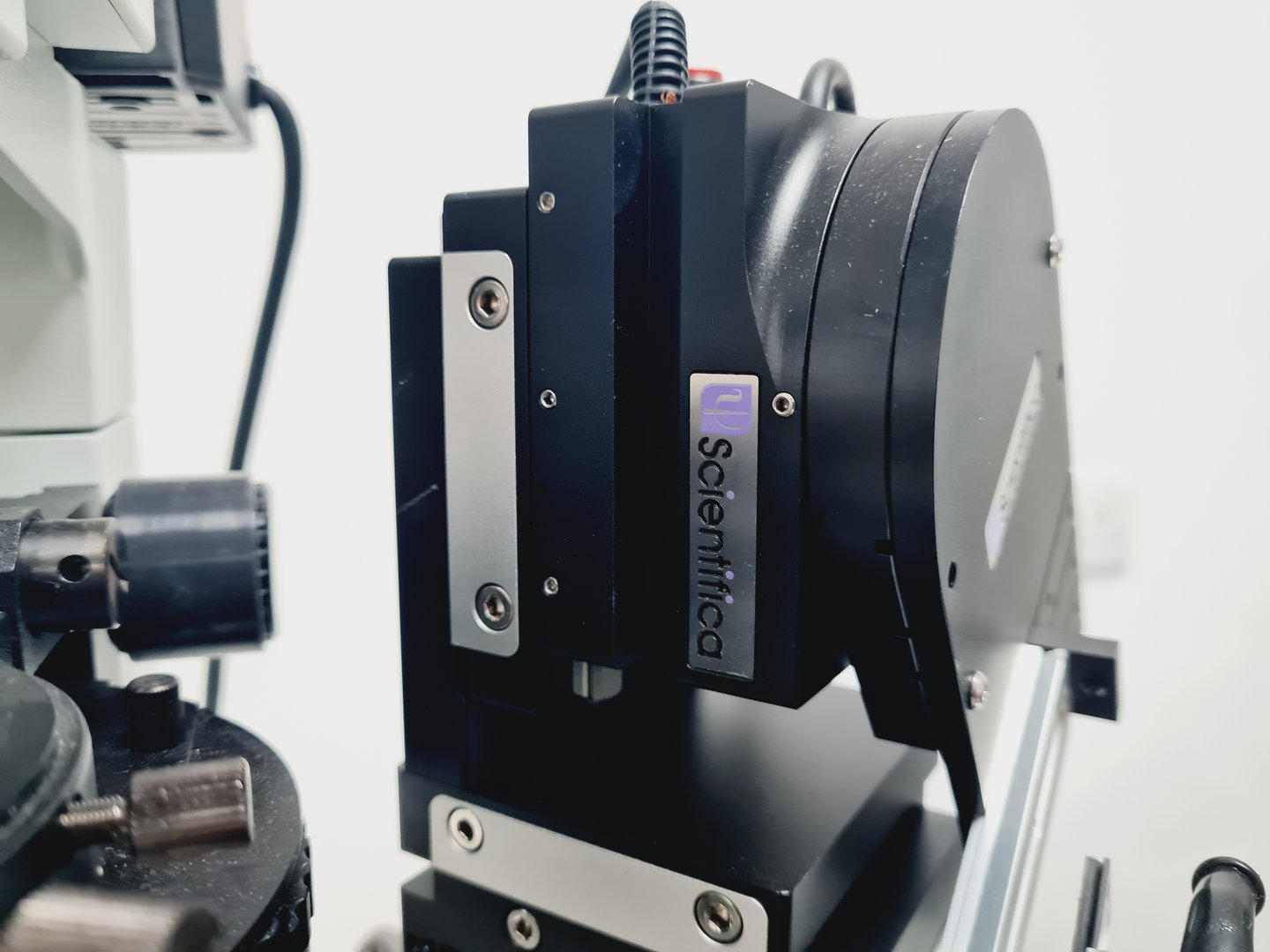 Image of Olympus IX71 Inverted Microscope, Electrophysiology & Imaging System Lab 