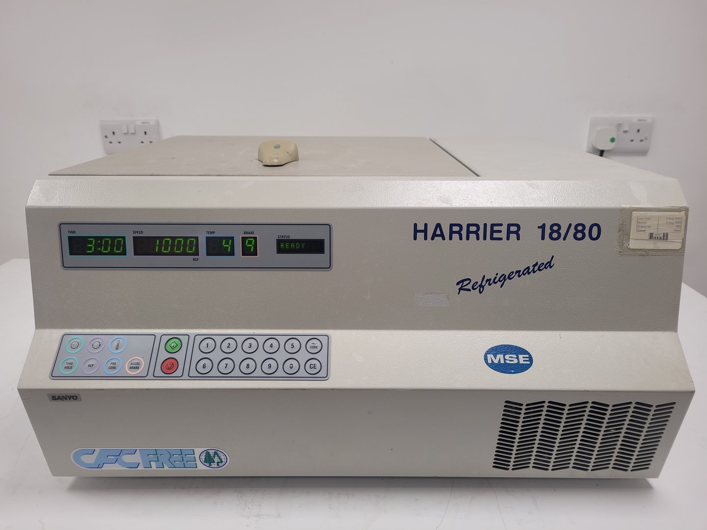 Image of Sanyo MSE Harrier 18/80 Refrigerated Centrifuge with 6000rpm Rotor Lab