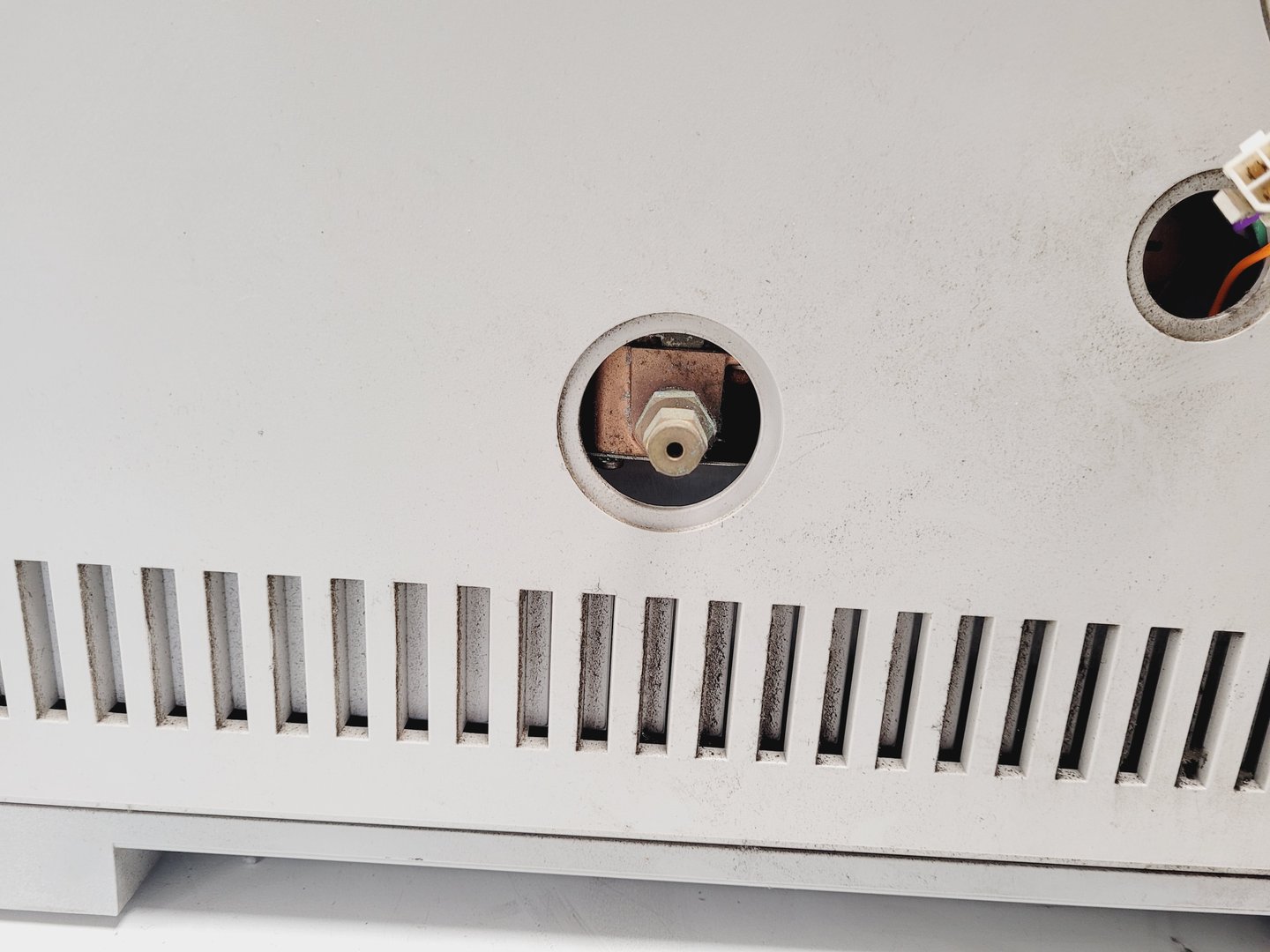 Image of Agilent Technologies 6890N Network GC Gas Chromatograph System Lab Faulty