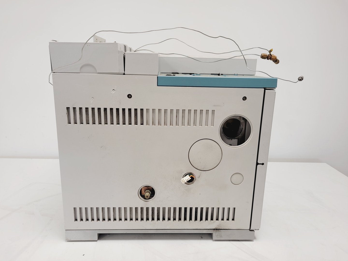 Image of Agilent Technologies 6890N Network GC Gas Chromatograph System Lab Faulty