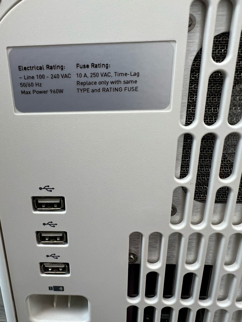 Image of Applied Biosystem QuantStudio 5 PCR Instrument 384 Well
