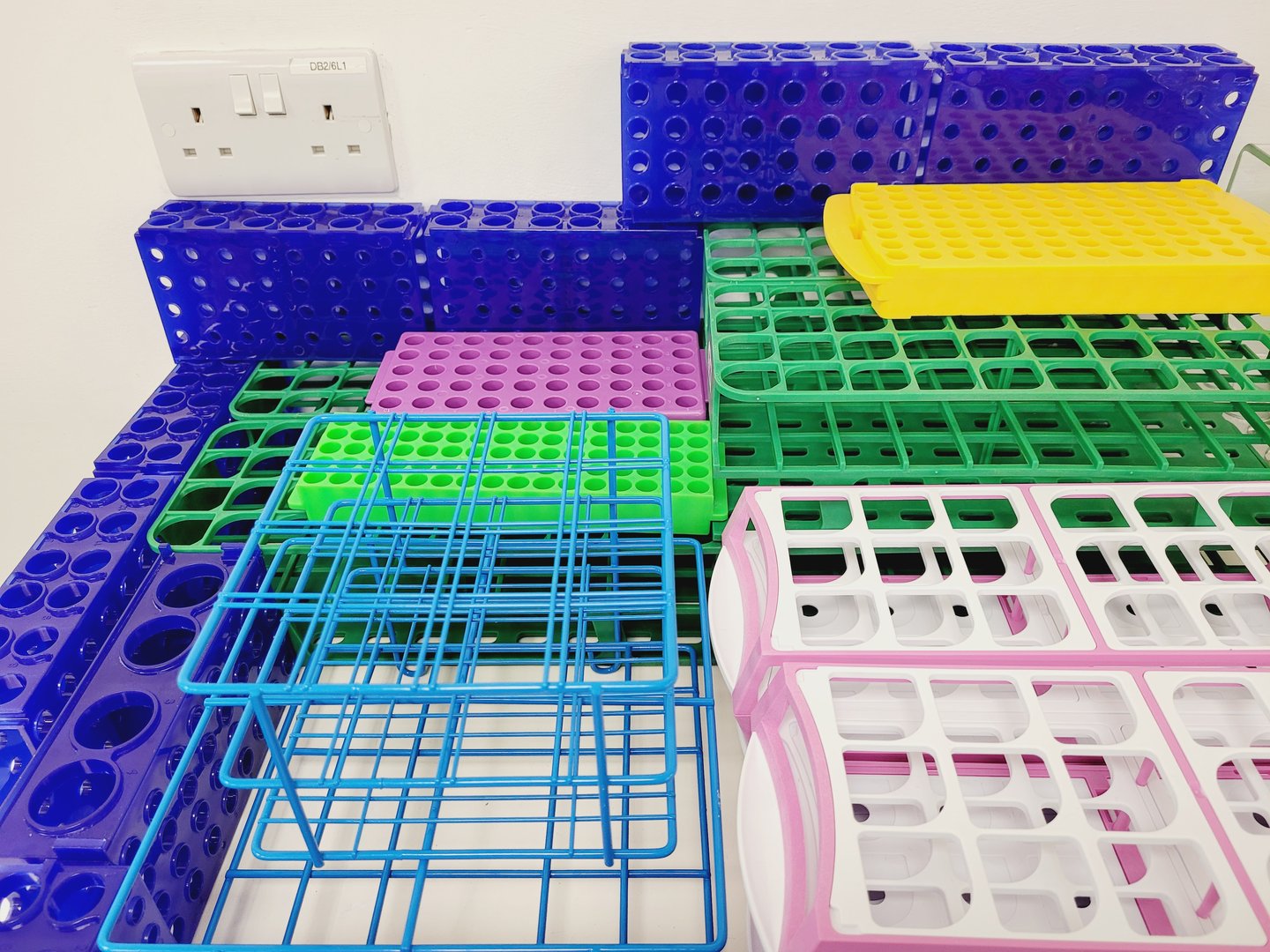 Image of Assorted Plastic Test Tube Holders Lab
