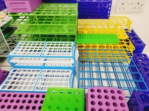 Thumbnail image of Assorted Plastic Test Tube Holders Lab