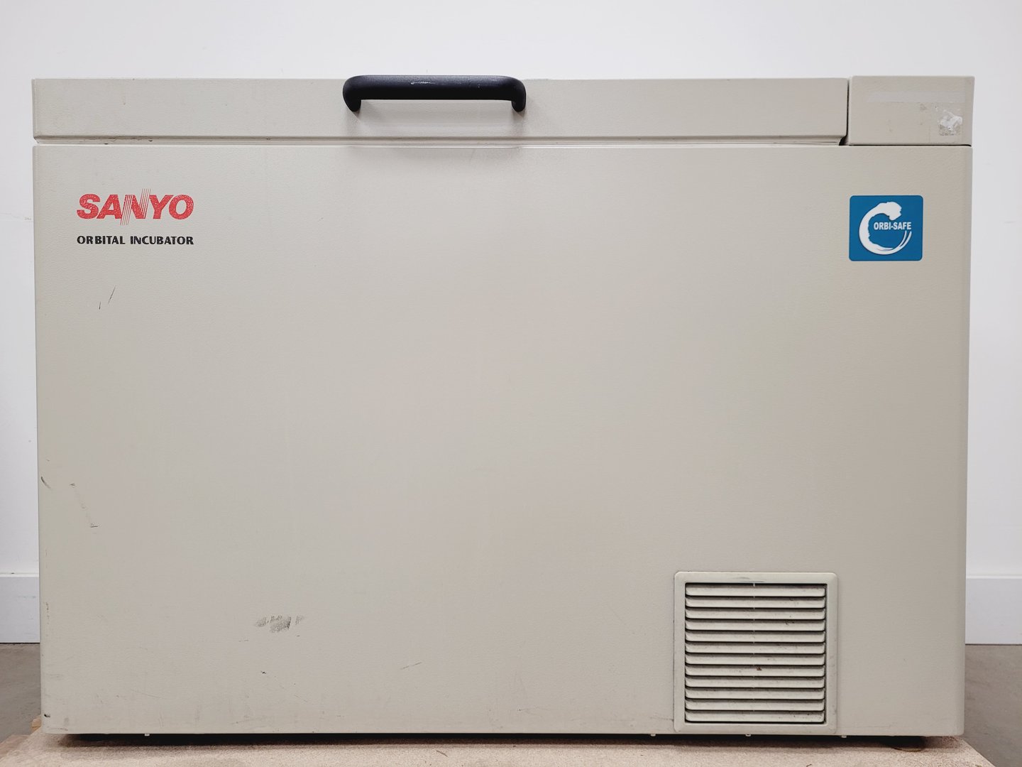 Image of Sanyo Orbital Shaking Incubator IOX402.XX1.C Lab