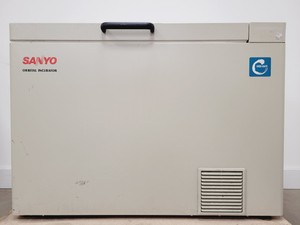 Thumbnail image of Sanyo Orbital Shaking Incubator IOX402.XX1.C Lab