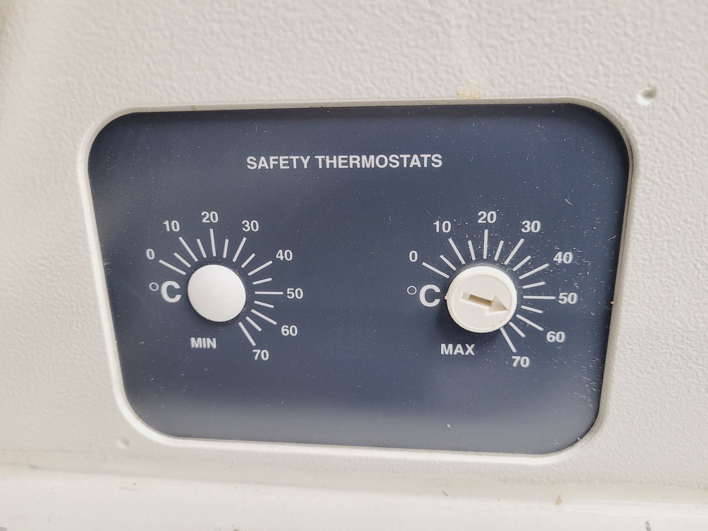 Image of Sanyo Orbital Shaking Incubator IOX402.XX1.C Lab