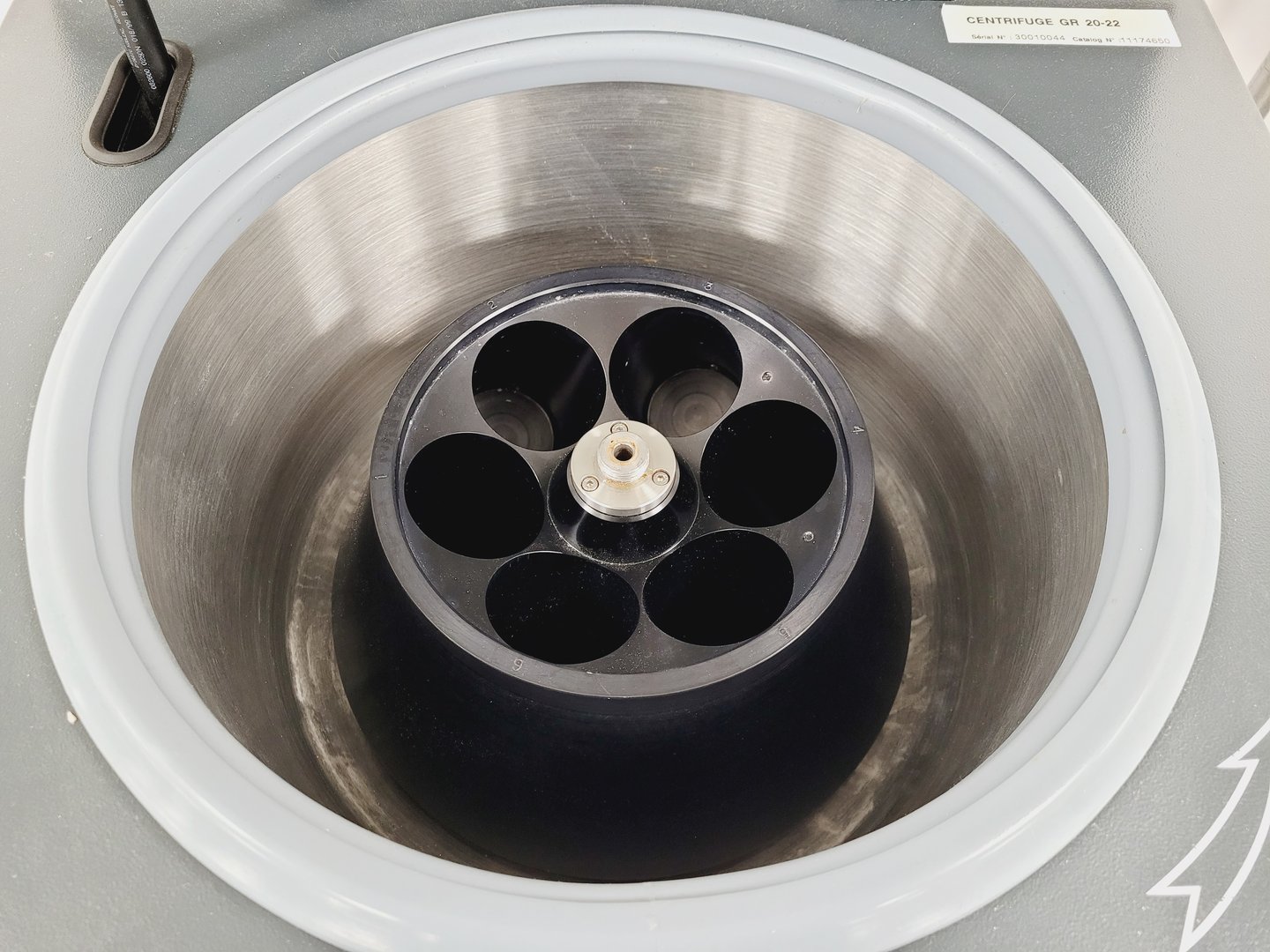 Image of Jouan SA GR 20 22 Refrigerated Centrifuge with AG 290.G Rotor Lab