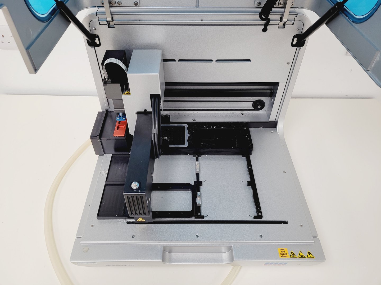 Image of Qiagen QIAcube HT QIAxtractor Nucleic Acid Purification System w/ VS04 Pump Lab