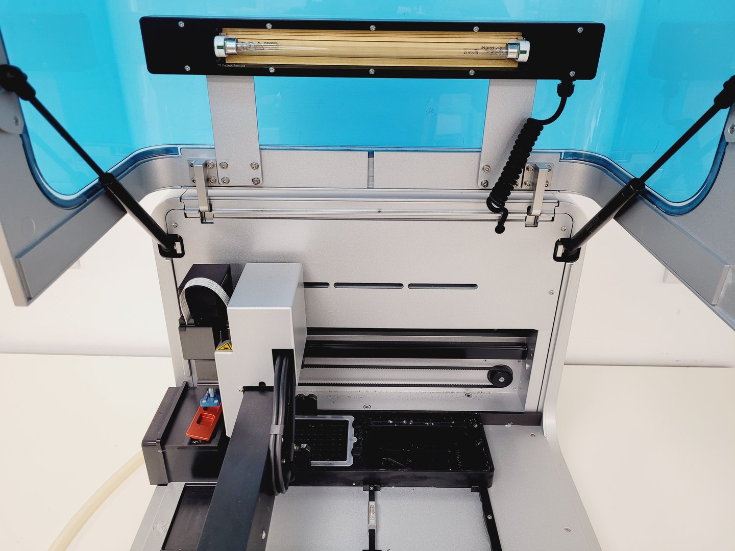 Image of Qiagen QIAcube HT QIAxtractor System w/ VS04 Pump Spares/Repair Lab