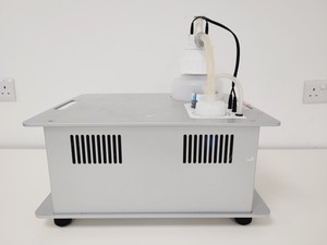 Thumbnail image of Qiagen QIAcube HT QIAxtractor Nucleic Acid Purification System w/ VS04 Pump Lab