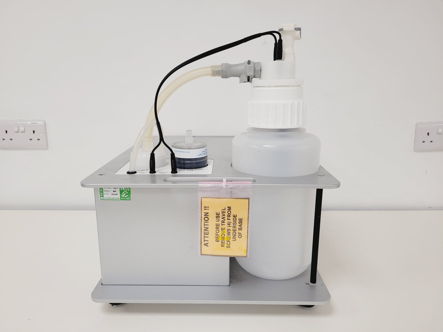 Image of Qiagen QIAcube HT QIAxtractor Nucleic Acid Purification System w/ VS04 Pump Lab