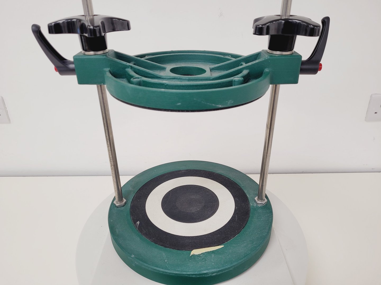 Image of Endecotts Octagon 200CL Sieve Shaker with set of Boxed Sieves Lab