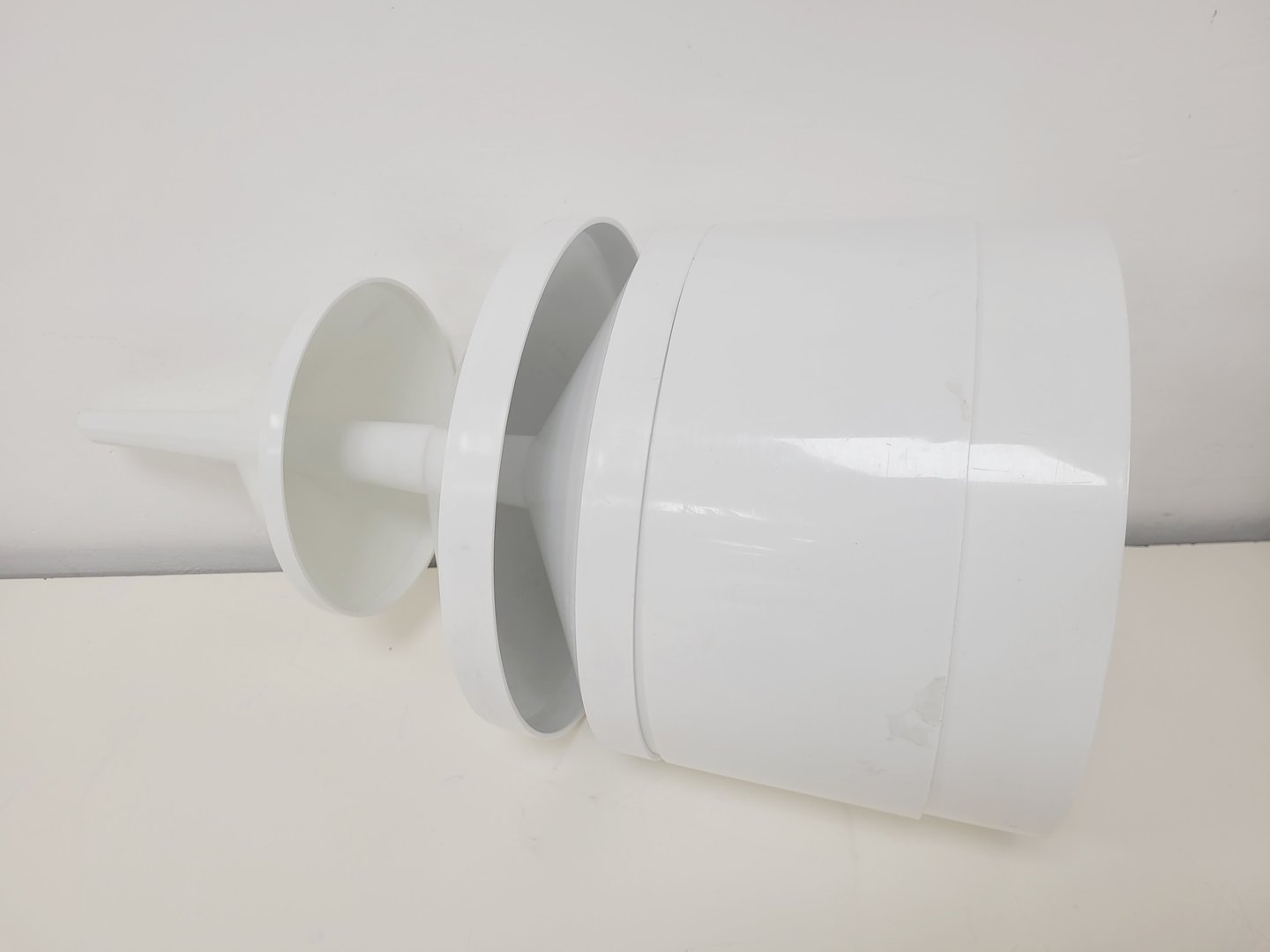 Image of Endecotts Octagon 200CL Sieve Shaker with set of Boxed Sieves Lab