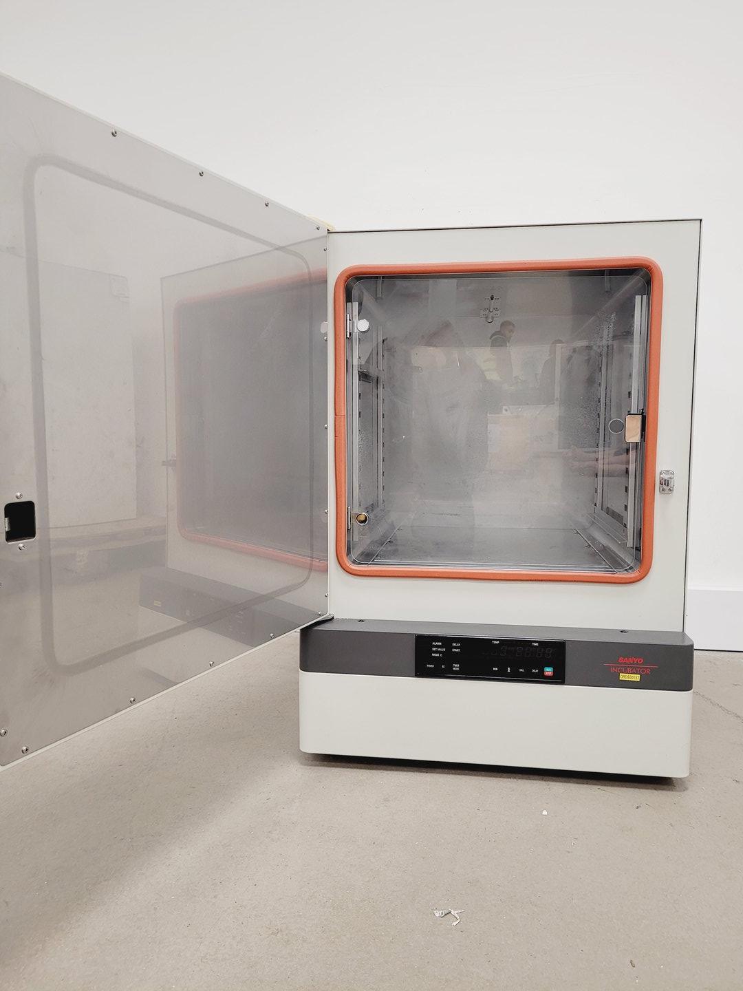 Image of Sanyo MIR-162 Gravity Convection Incubator Lab