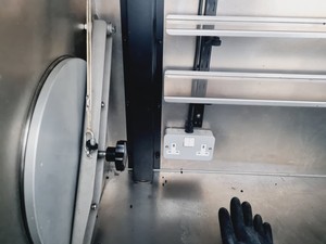 Thumbnail image of Saffron Glove Box With Columns + Saffron Regeneration Oven Lab