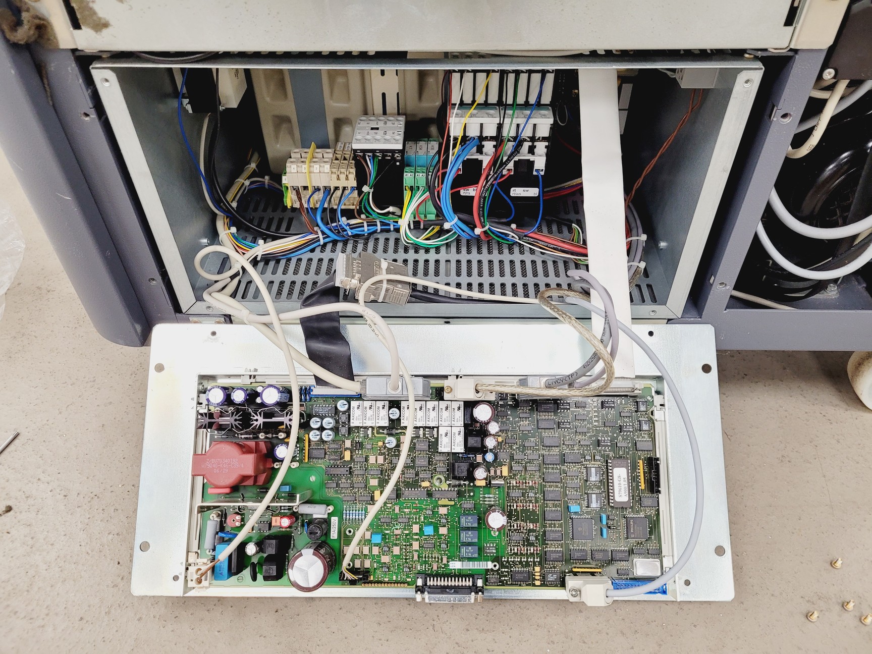 Image of Bruker S4 Pioneer XRF with Software Lab Spares/Repairs