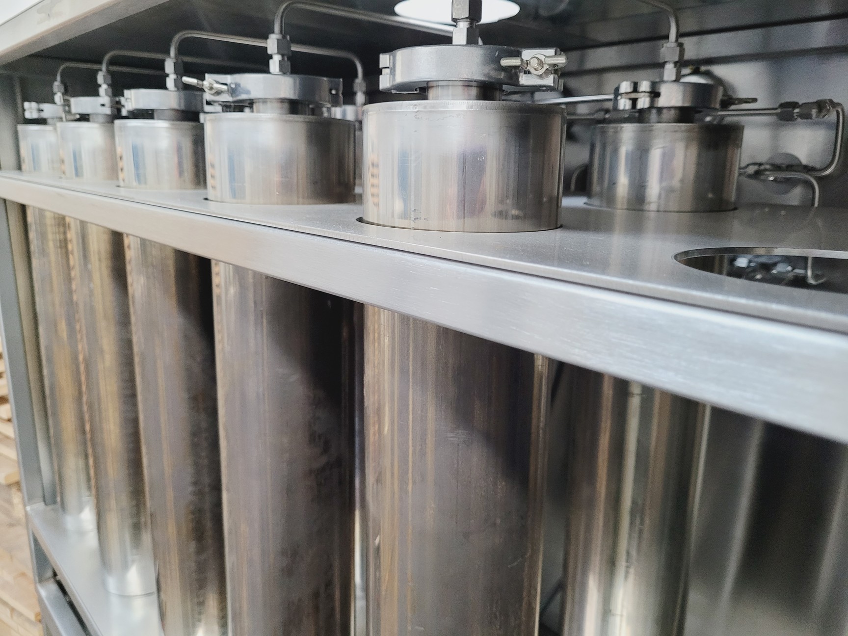 Image of LC Technology Solutions SP-1 Stand-Alone Solvent Purification System 