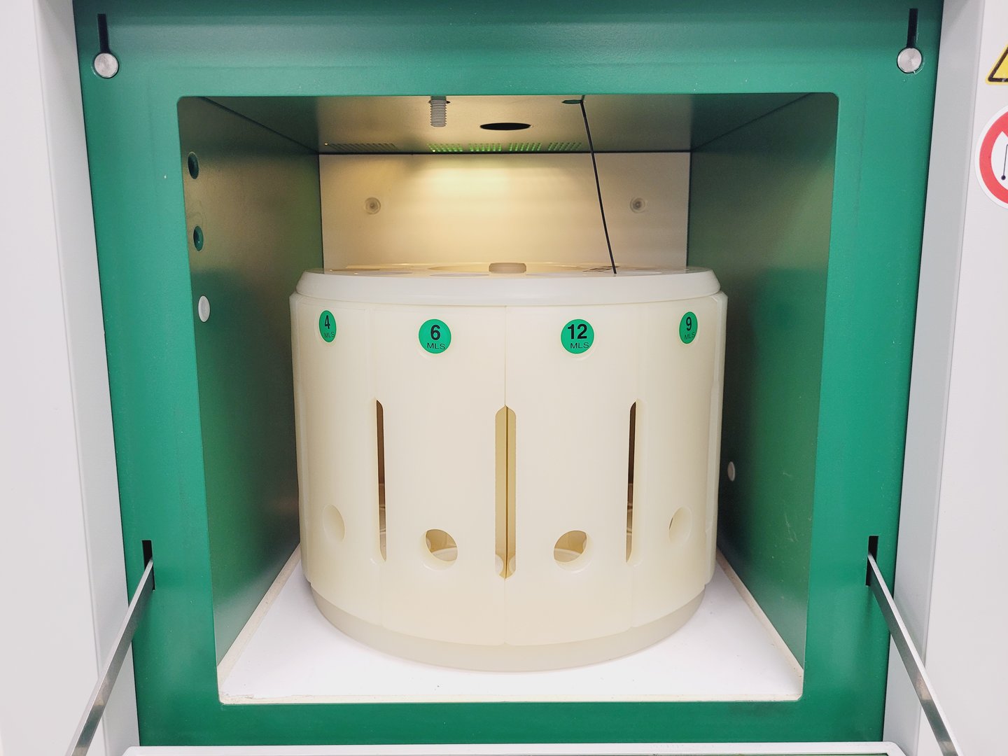 Image of Milestone Ethos plus 2 SEL Microwave Solvent Extraction Labstation Spares/Repair