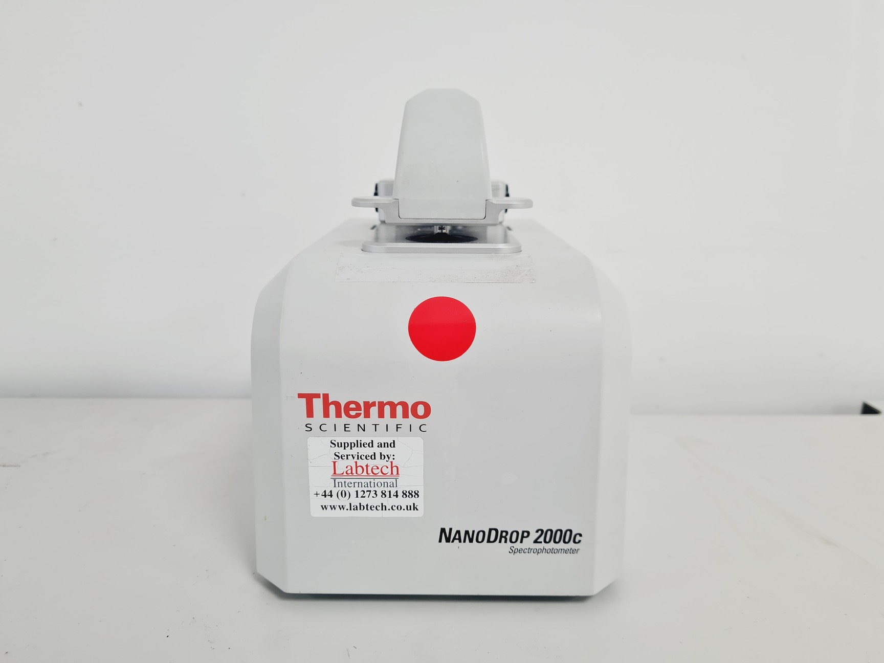 Image of Thermo Scientific NanoDrop 2000c Spectrophotometer Lab 