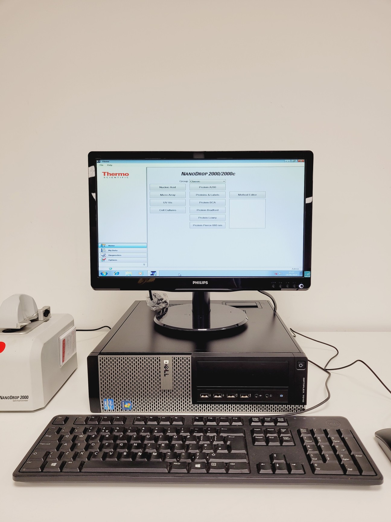 Image of Thermo Scientific NanoDrop 2000 Spectrophotometer Lab w/ PC & Software Lab