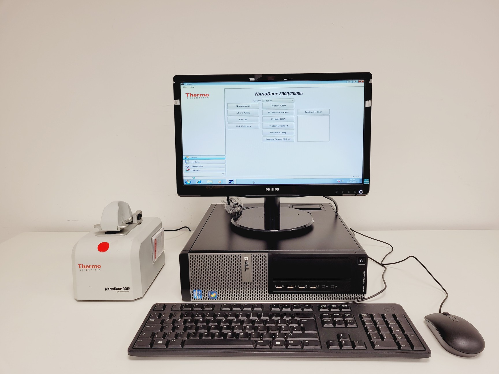 Image of Thermo Scientific NanoDrop 2000 Spectrophotometer Lab w/ PC & Software Lab