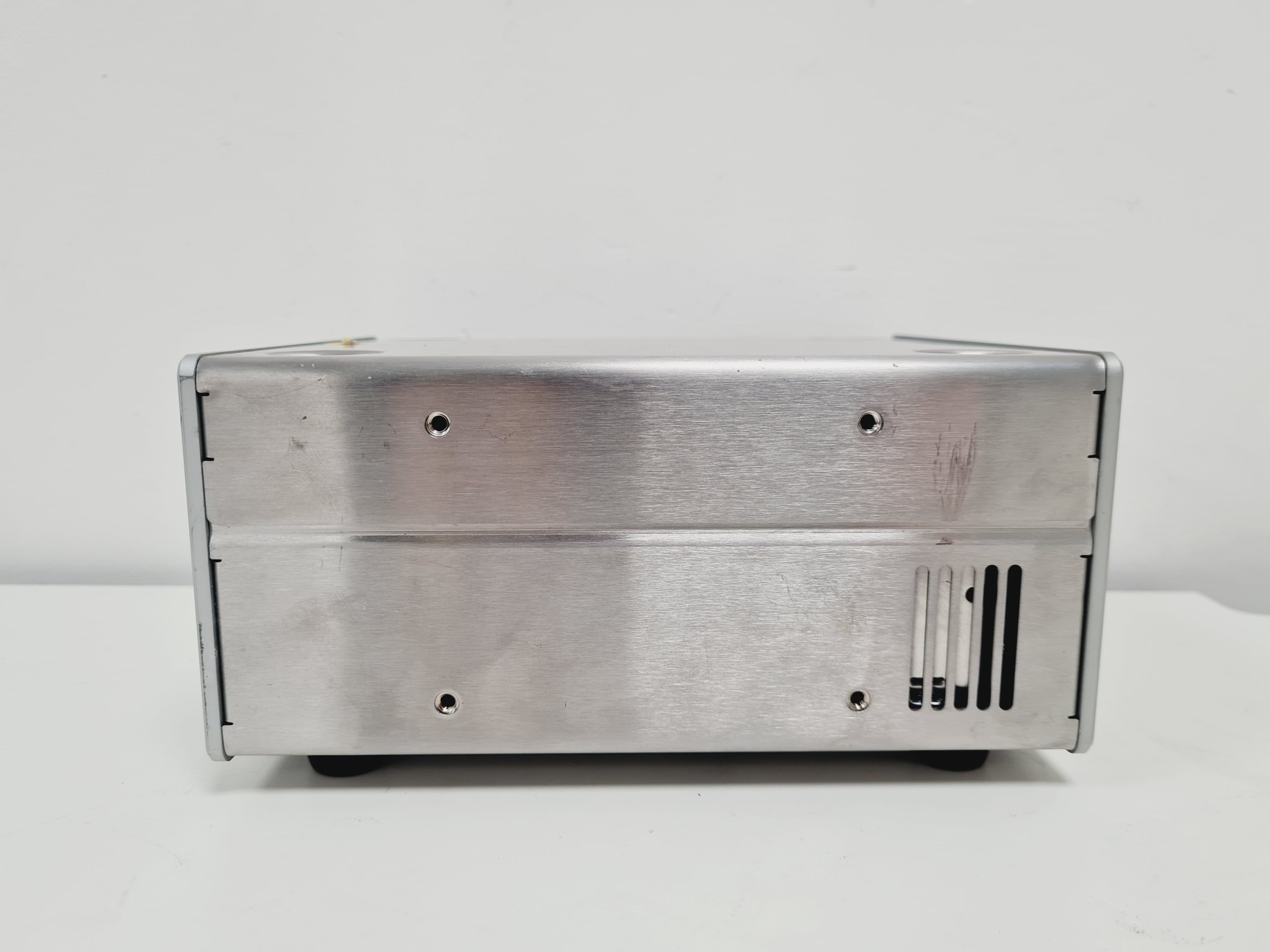 Image of Coherent Sapphire Controller with Sapphire 561-100 Laser Head Lab