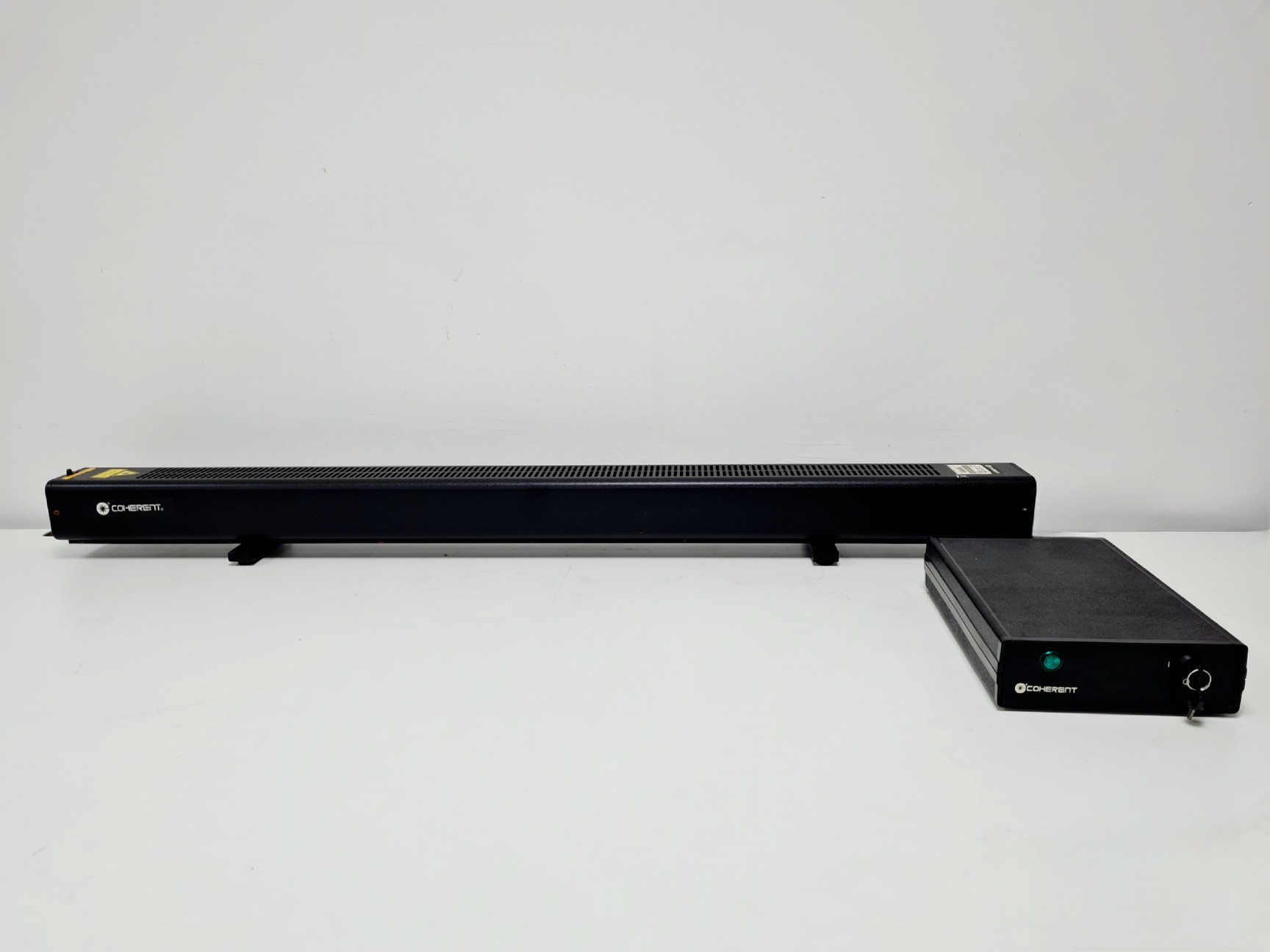 Image of Coherent 31-2140-000 Laser Head w/ Controller Lab