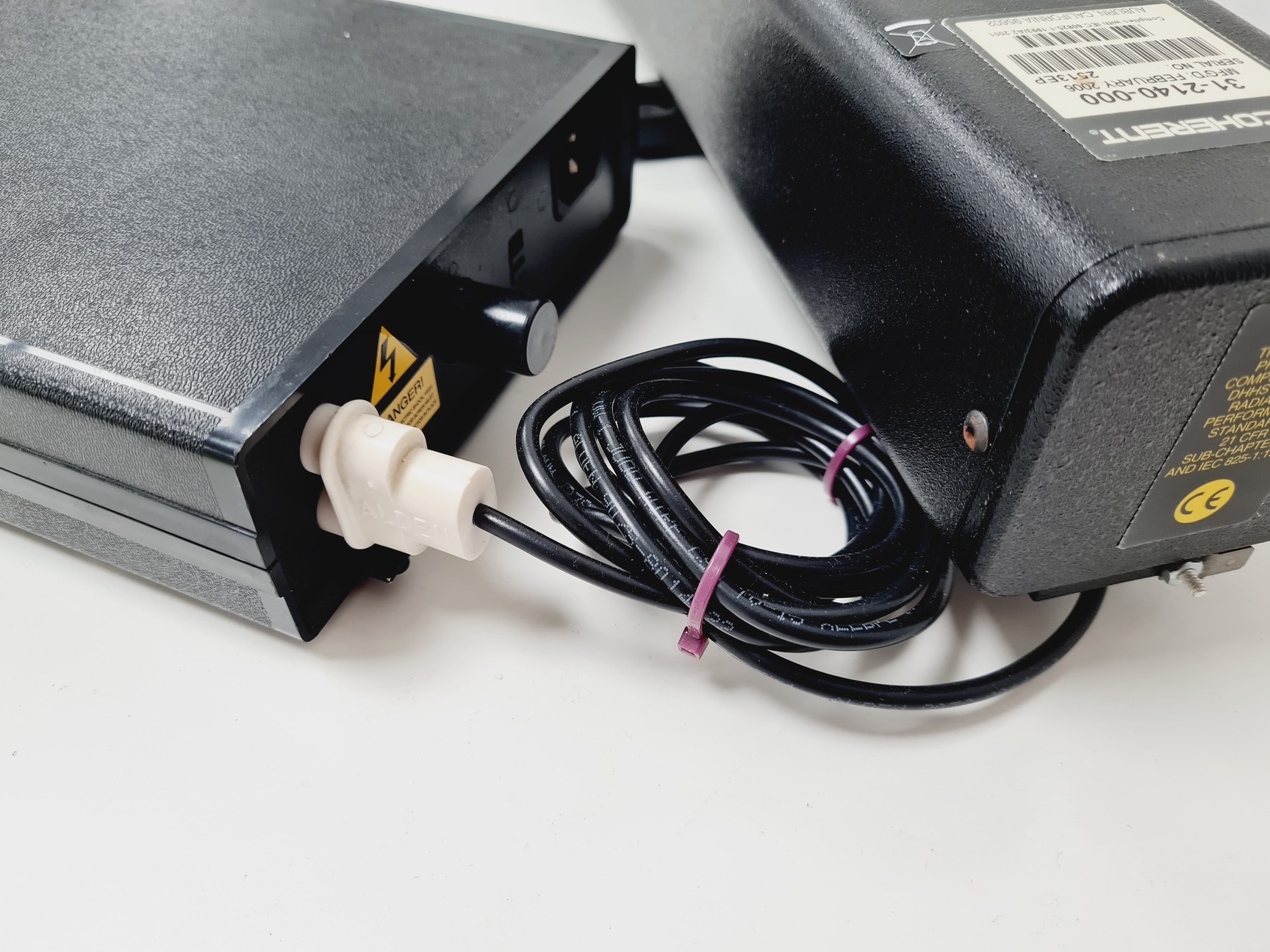 Image of Coherent 31-2140-000 Laser Head w/ Controller Lab