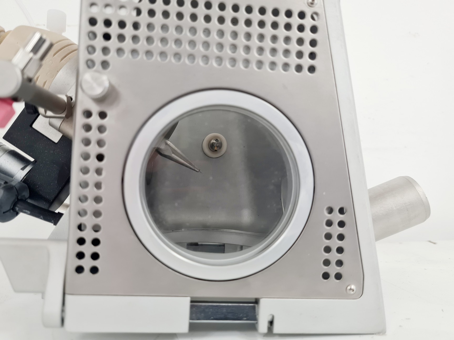 Image of Thermo Scientific LTQ Orbitrap XL Hybrid Ion Mass Spec System Lab