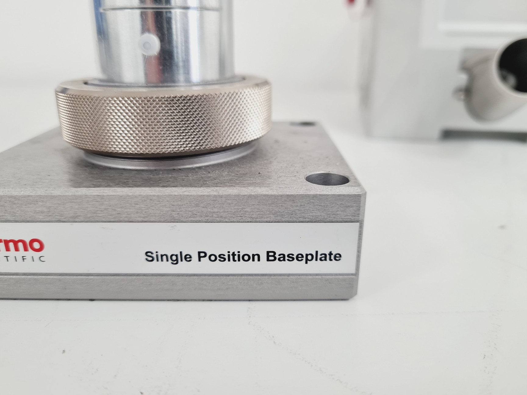 Image of Thermo Scientific LTQ Orbitrap XL Hybrid Ion Mass Spec System Lab