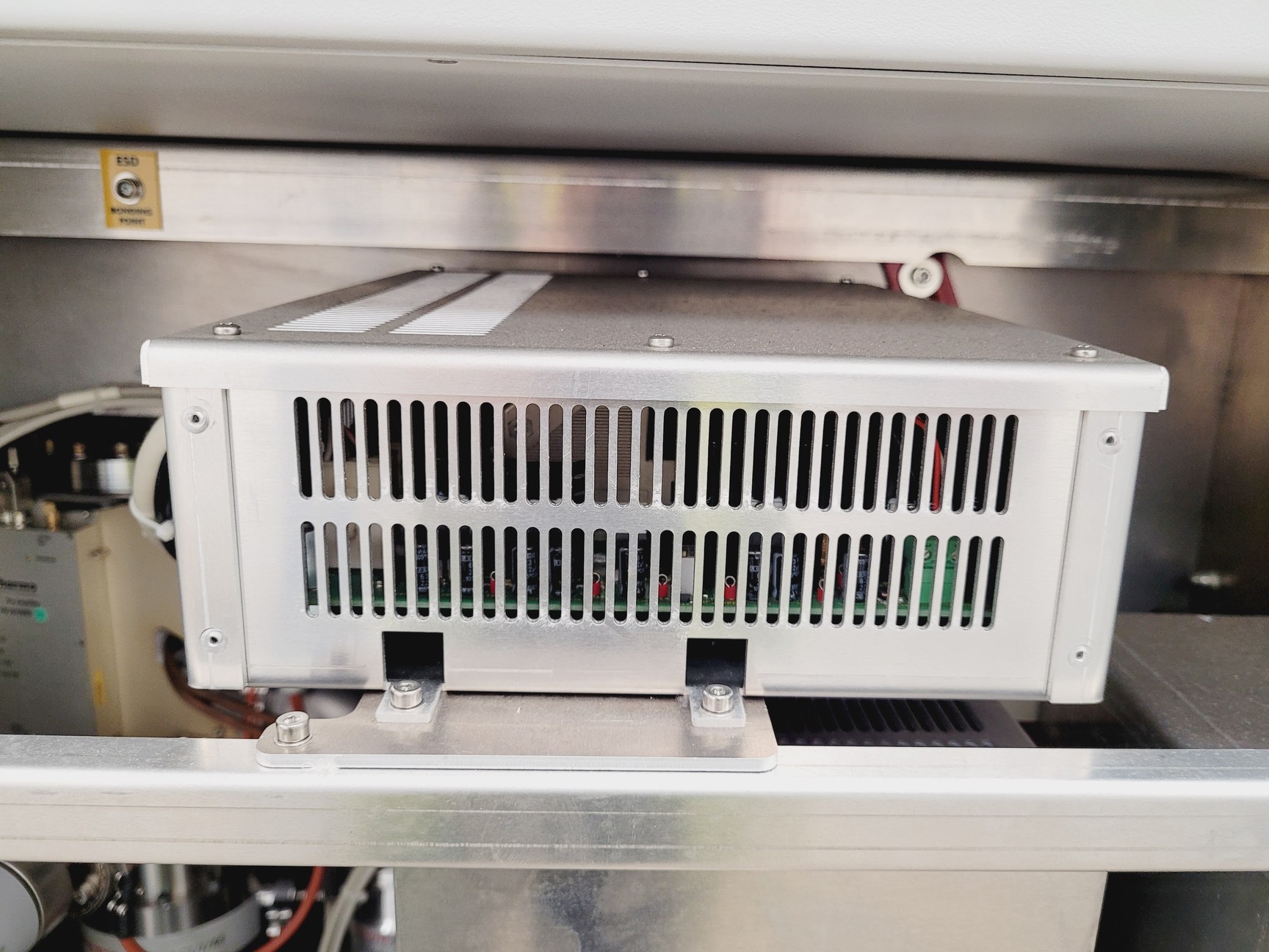 Image of Thermo Scientific LTQ Orbitrap XL Hybrid Ion Mass Spec System Lab