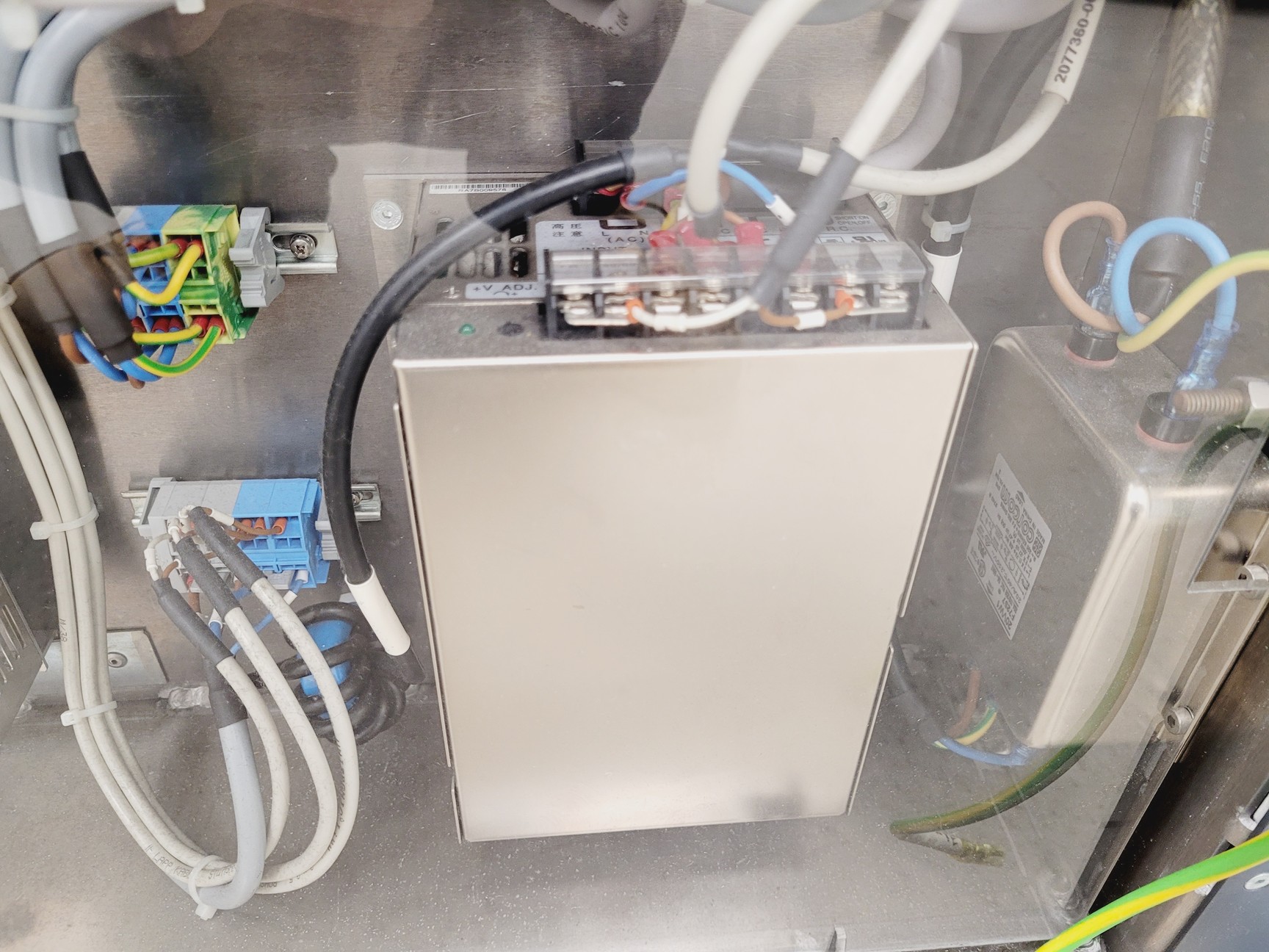 Image of Thermo Scientific LTQ Orbitrap XL Hybrid Ion Mass Spec System Lab