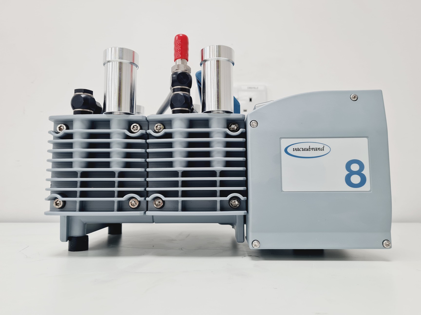 Image of Vacuubrand ME 8 NT Diaphragm Vacuum Pump Lab