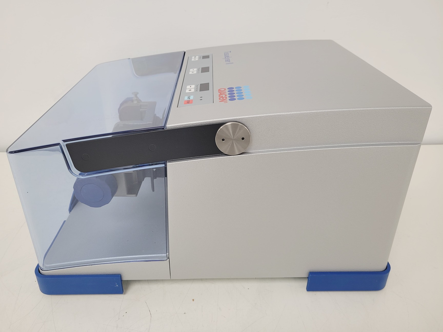 Image of Qiagen Tissuelyser II and Qiagen Tissuelyser adapter set 2 x 24 (box)