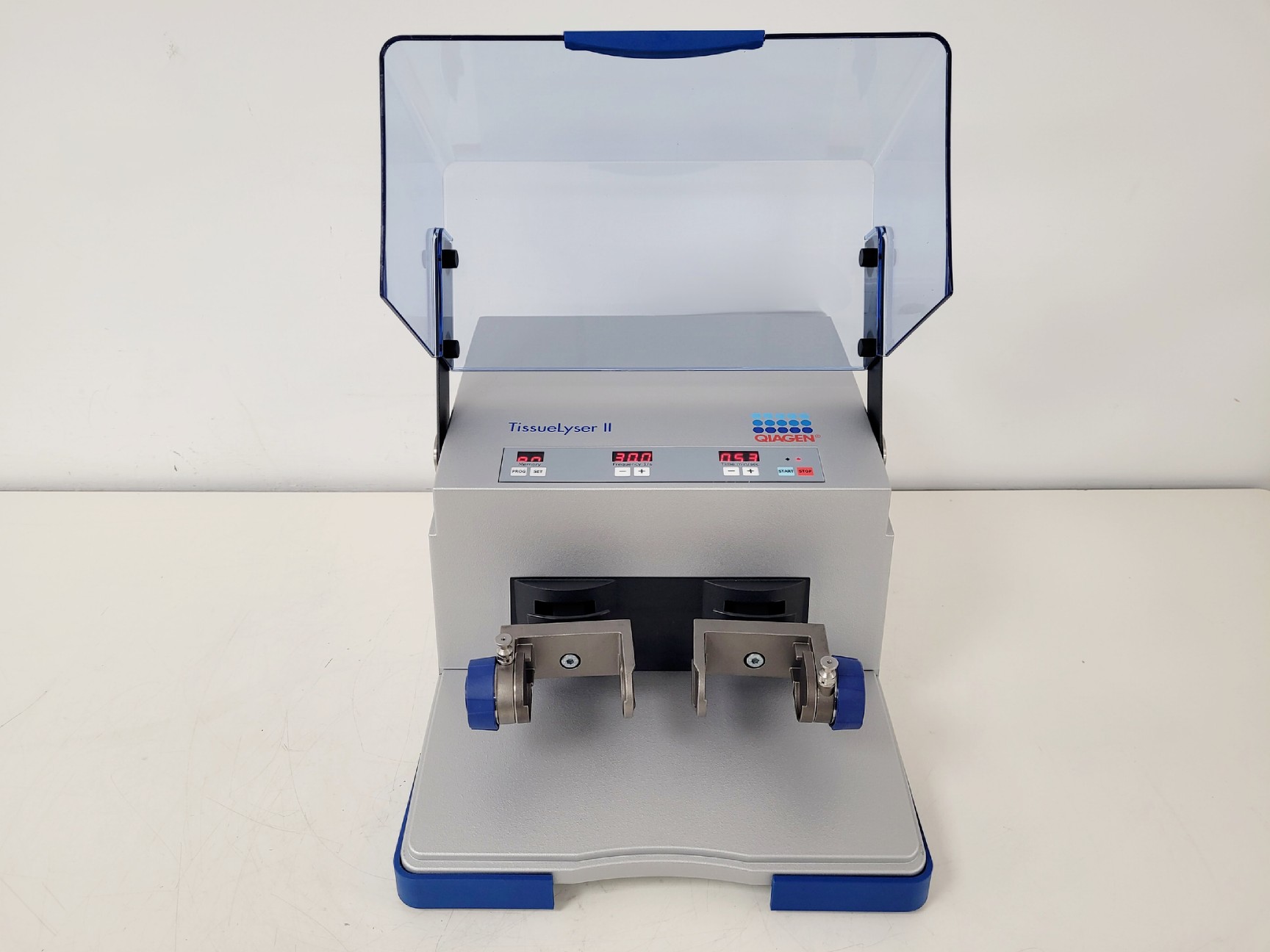 Image of Qiagen Tissuelyser II and Qiagen Tissuelyser adapter set 2 x 24 (box)