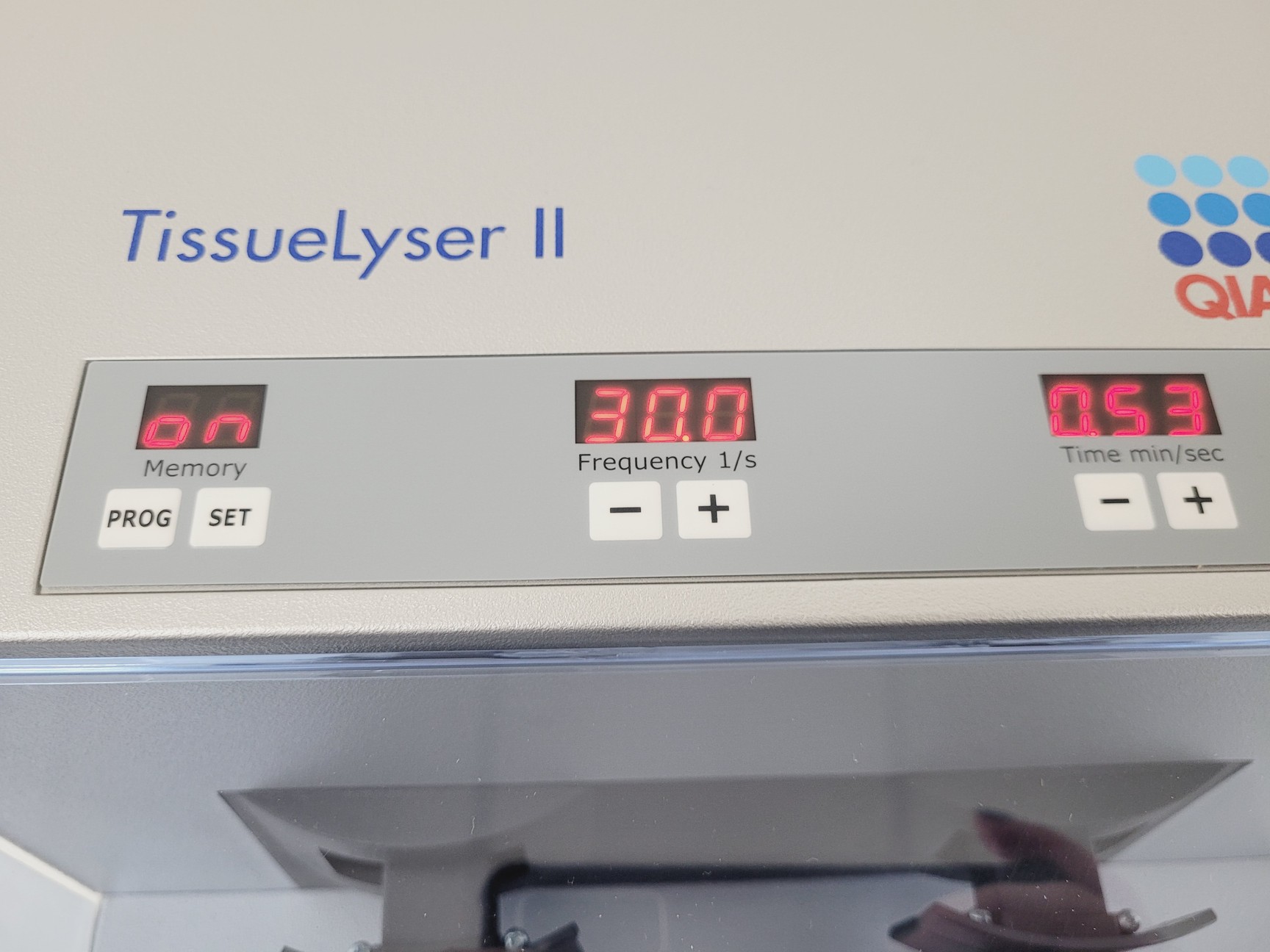 Image of Qiagen Tissuelyser II and Qiagen Tissuelyser adapter set 2 x 24 (box)