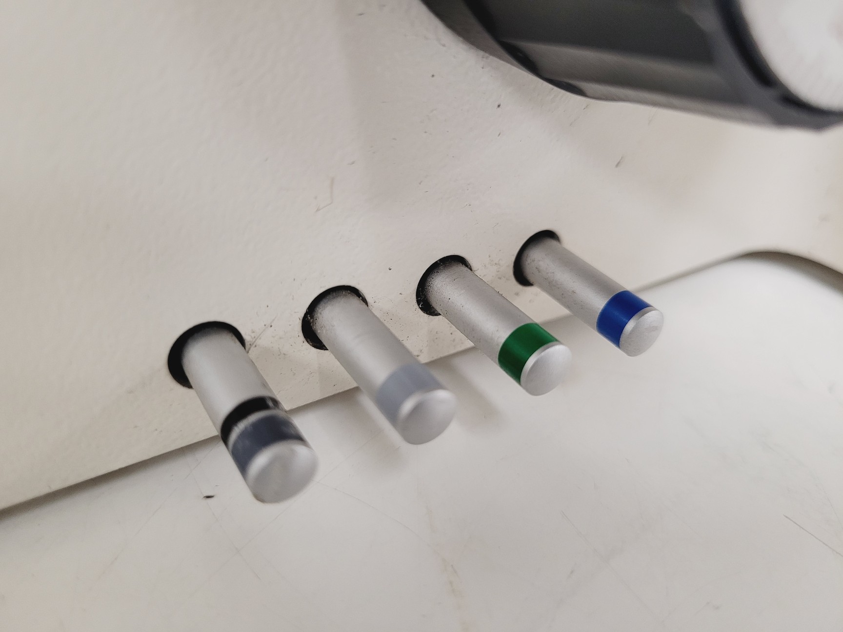 Image of Zeiss Axioskop Microscope w/ 3 x Objectives NEOFL 100x, 40x, 20x Lab