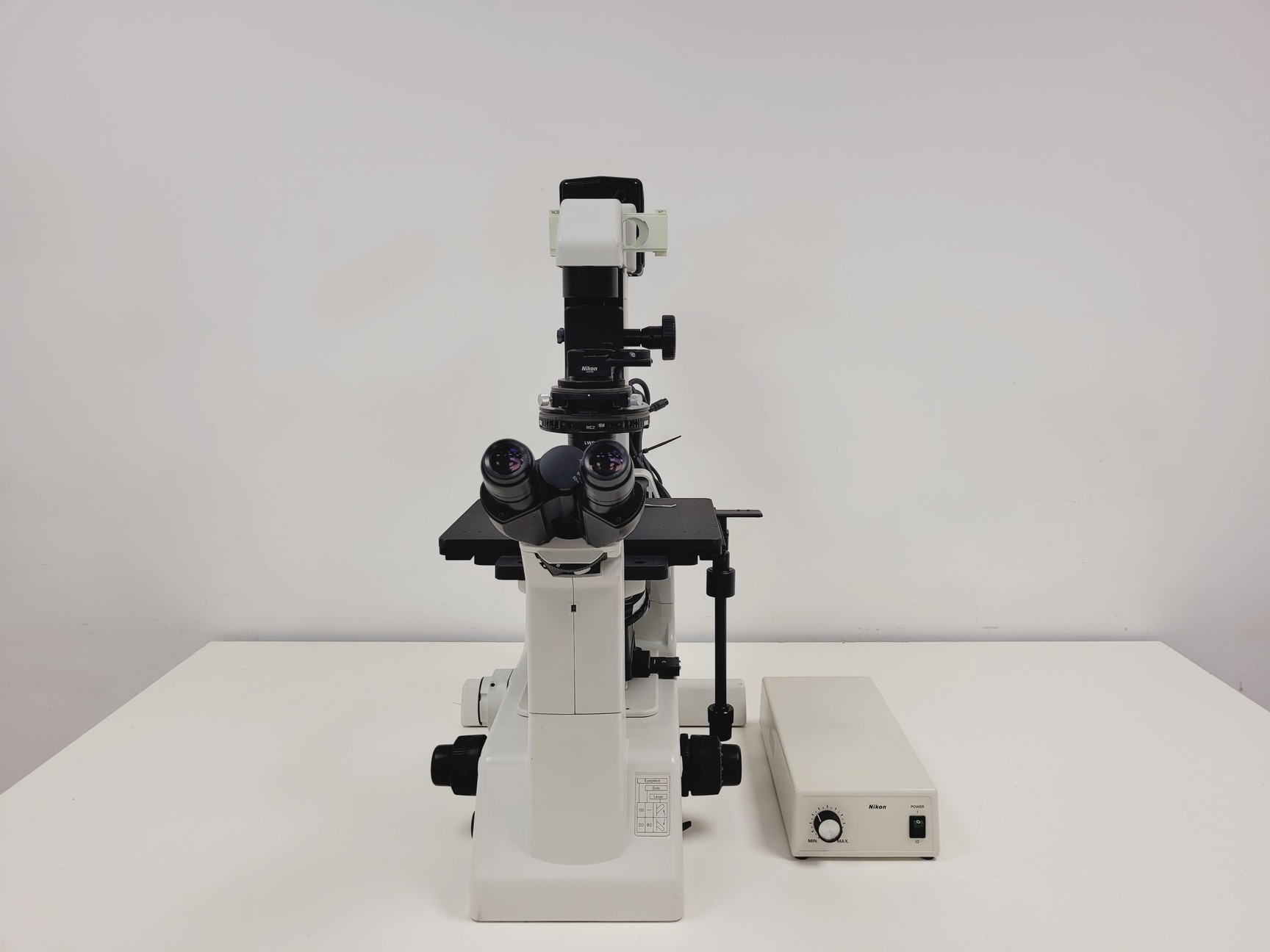 Image of Nikon Eclipse TE200 Microscope w/ 3 x Objectives Plan, Ph w/  TE-PS100 PSU Lab
