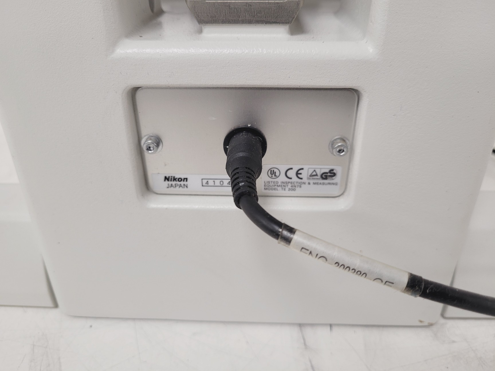 Image of Nikon Eclipse TE200 Microscope w/ 3 x Objectives Plan, Ph w/  TE-PS100 PSU Lab