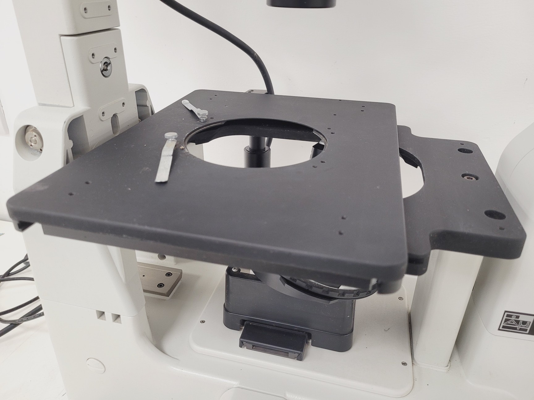 Image of Nikon Eclipse TE200 Microscope w/ 3 x Objectives Plan, Ph w/  TE-PS100 PSU Lab