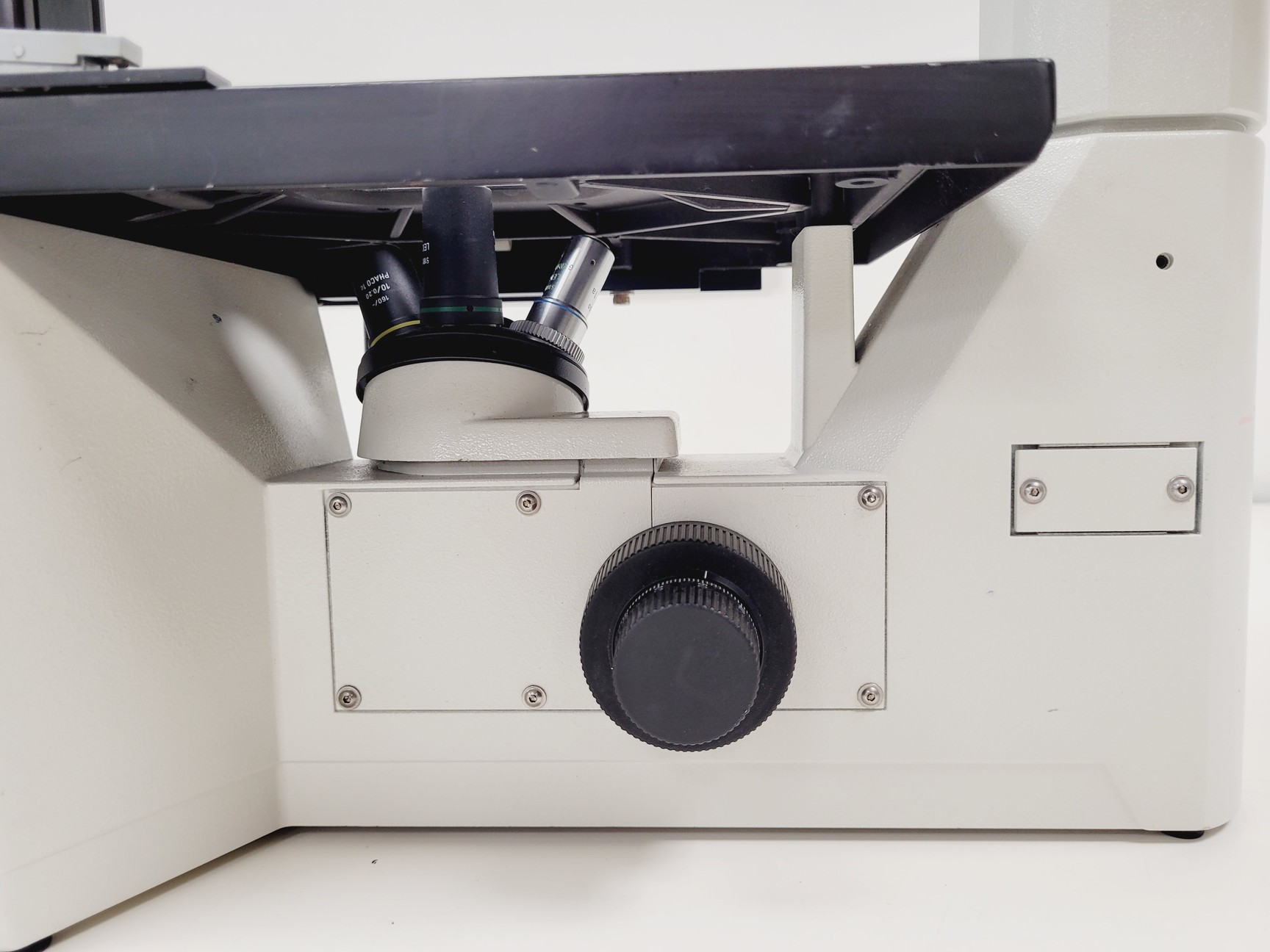 Image of Leica DMIL Inverted Microscope w/ 4 x Objectives Phaco, 160/- Lab 