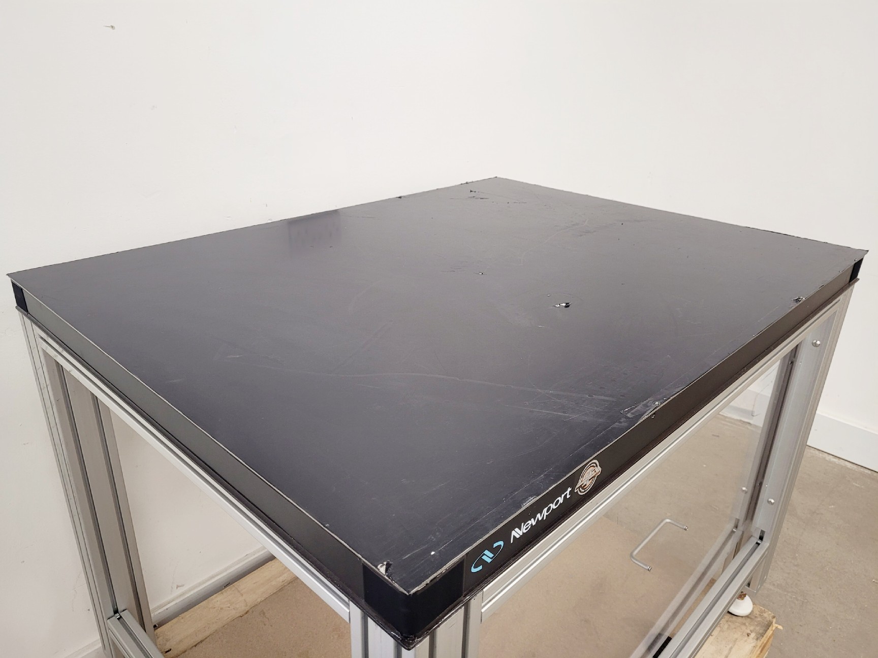 Image of Newport Anti-Vibration Table 90x120x90 Lab