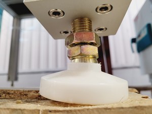 Thumbnail image of Newport Anti-Vibration Table 90x120x90 Lab