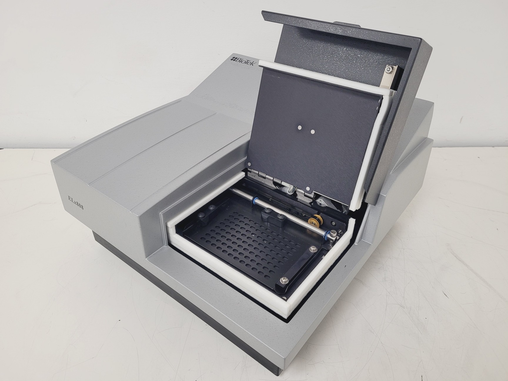 Image of BioTek ELx808 Absorbance Microplate Reader Lab